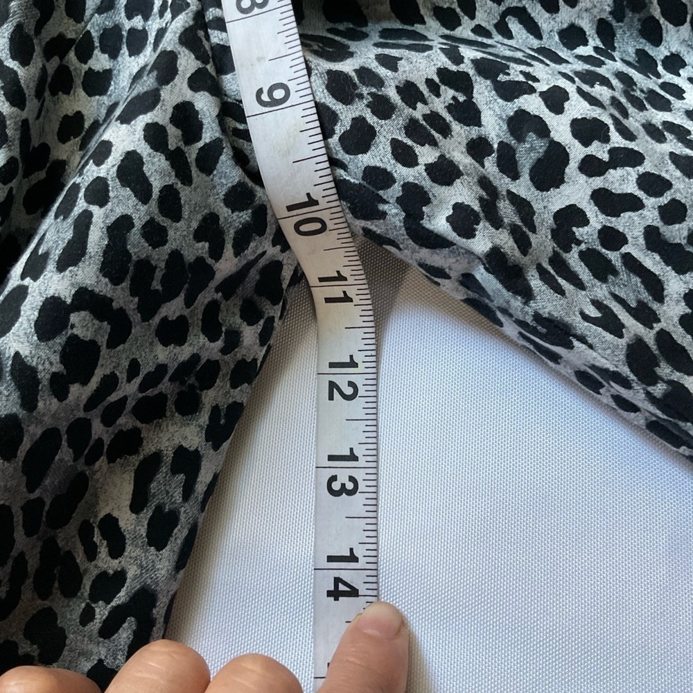 Chic Leopard Print Blazer - Picture 9 of 10